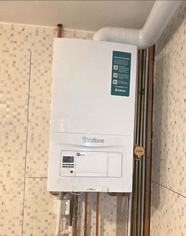 Vaillant ecoFIT pure boiler installation by Luk Gas Ltd